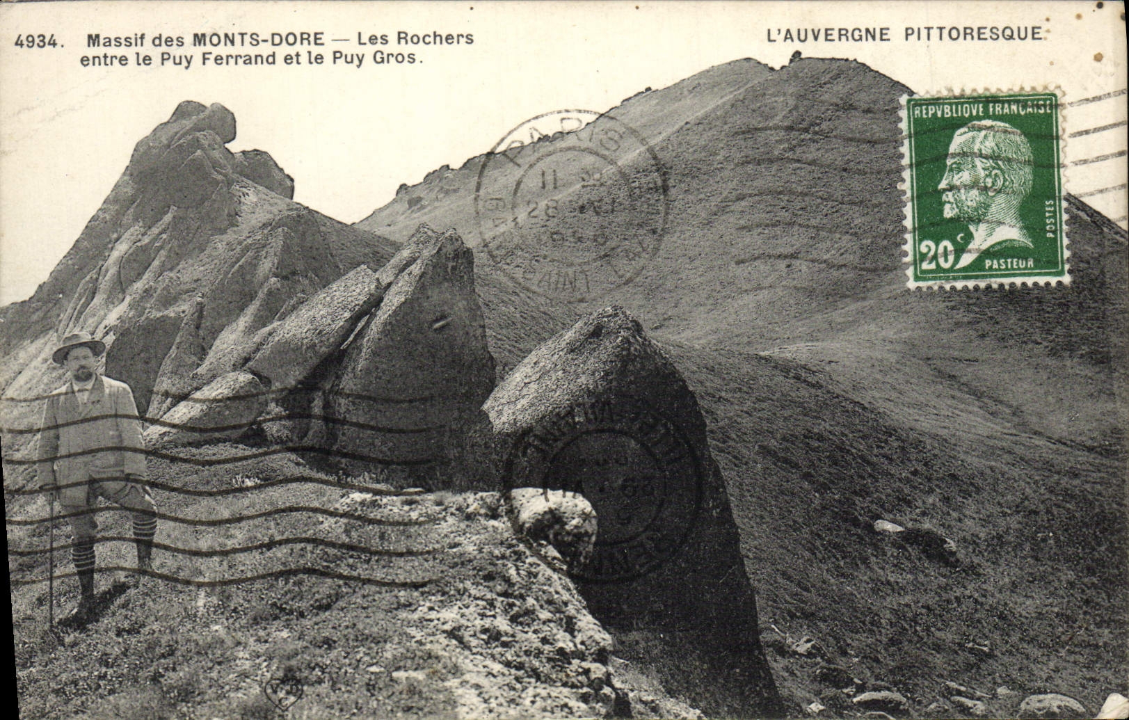 El macizo de la POSTAL de la VENDIMIA de los montajes dora las rocas entre Puy Ferrand y Puy Gros
