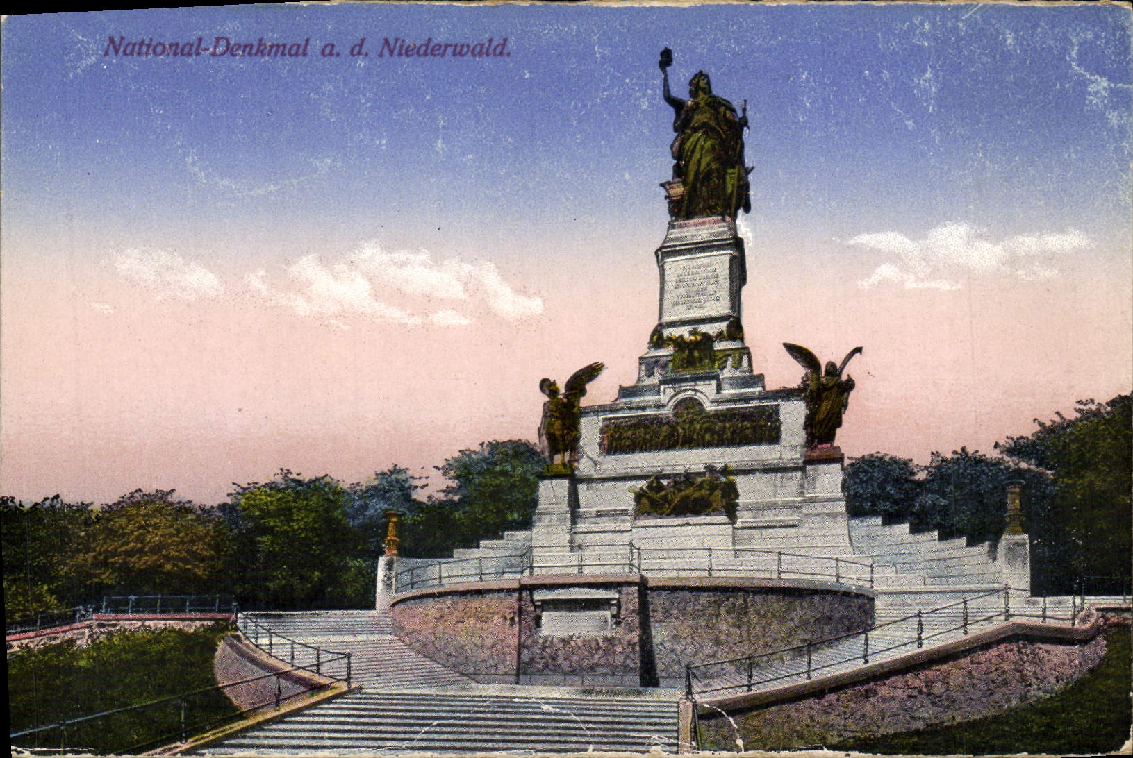 VINTAGE POSTCARD National Denkmal has D Niederwald