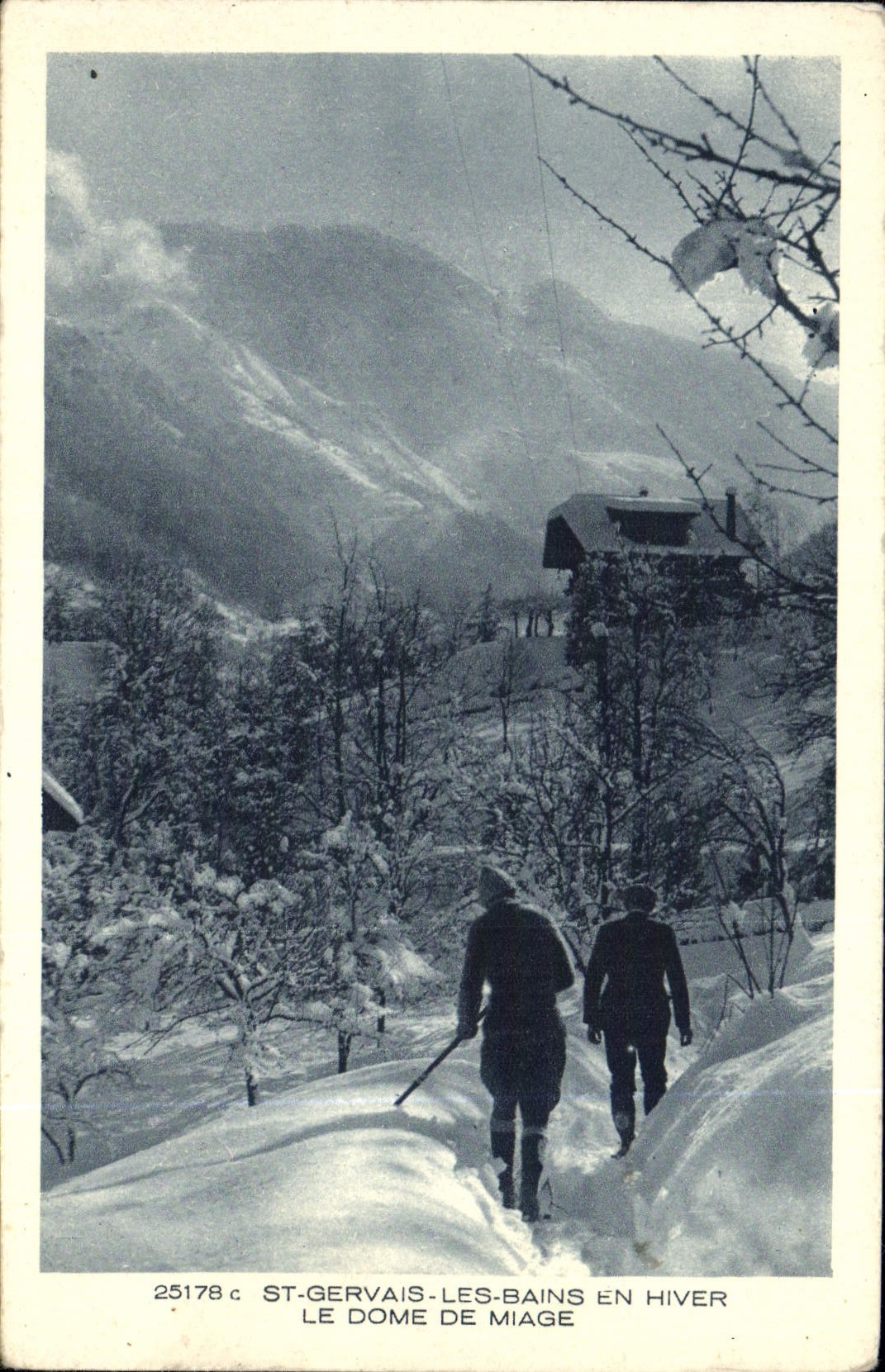 CPA St Gervais Les Bains En Hiver Le Dome De Miage
