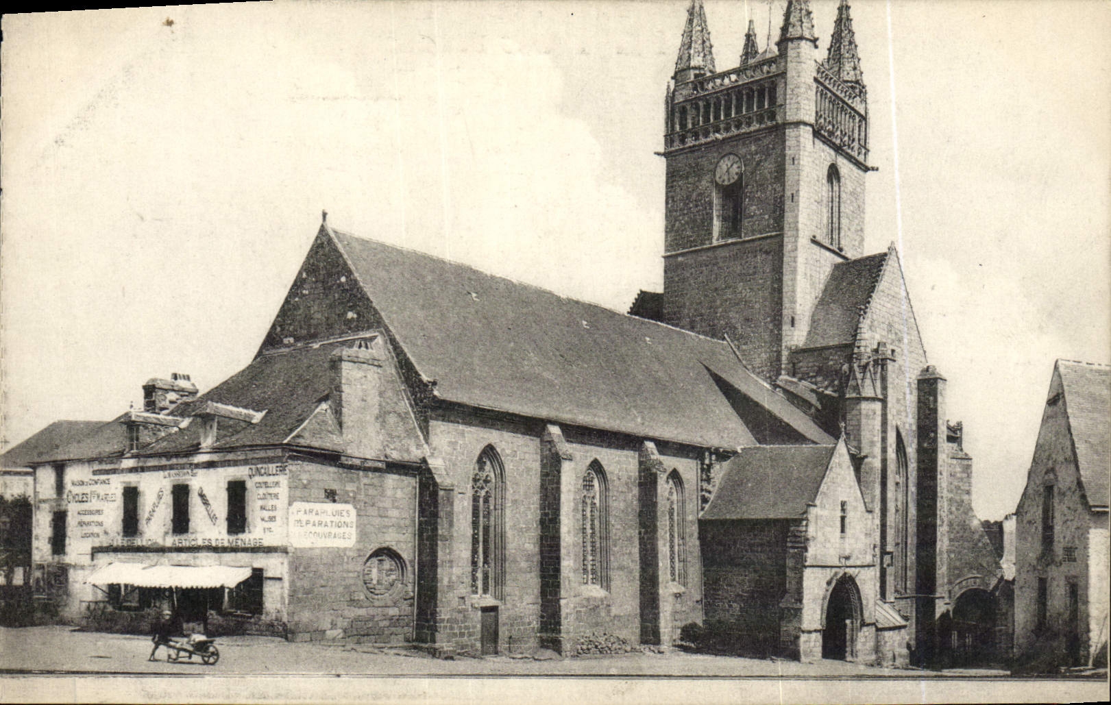 VINTAGE POSTCARD Church