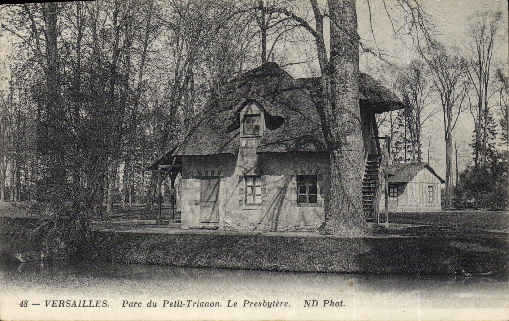 CPA Versailles Parc Du Petit Trianon Le Presbytere