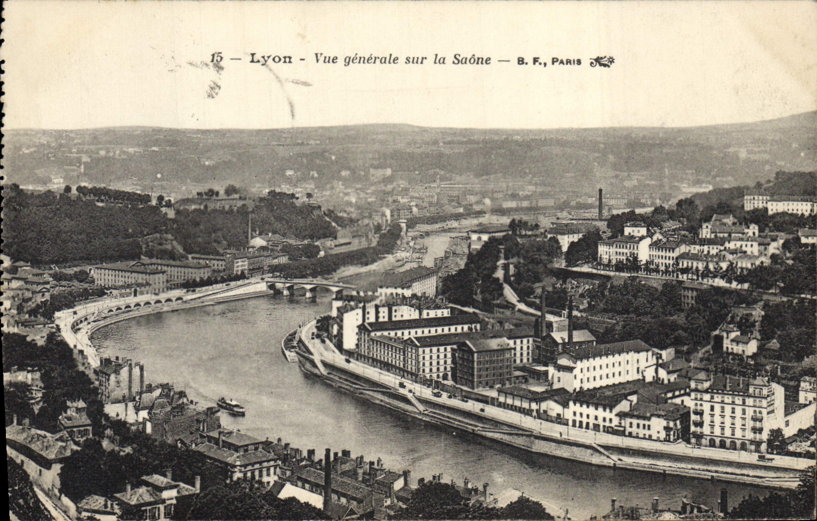 VINTAGE POSTCARD Lyon View On the Saone