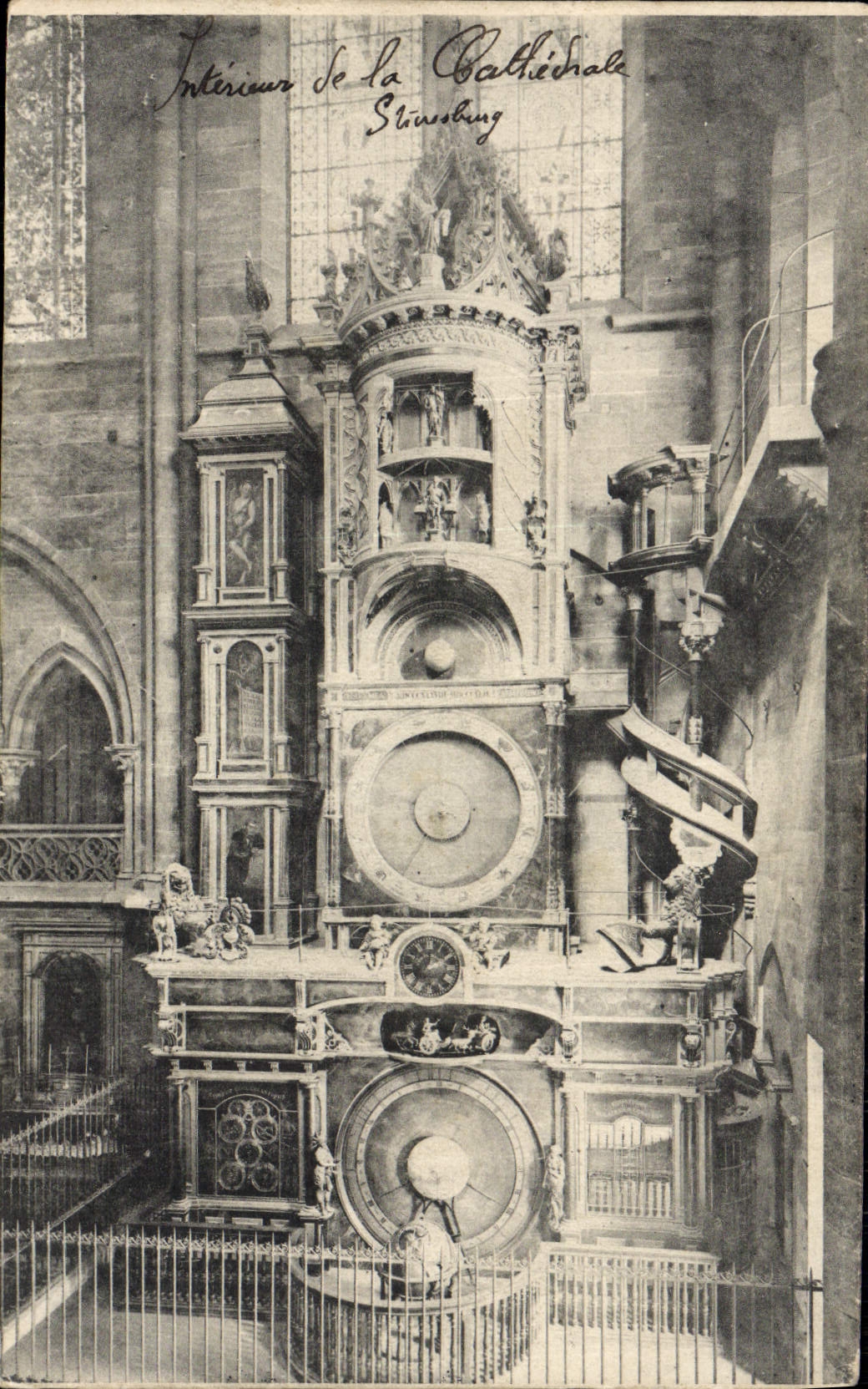 VINTAGE POSTCARD Strasbourg the Cathedral the astronomical clock