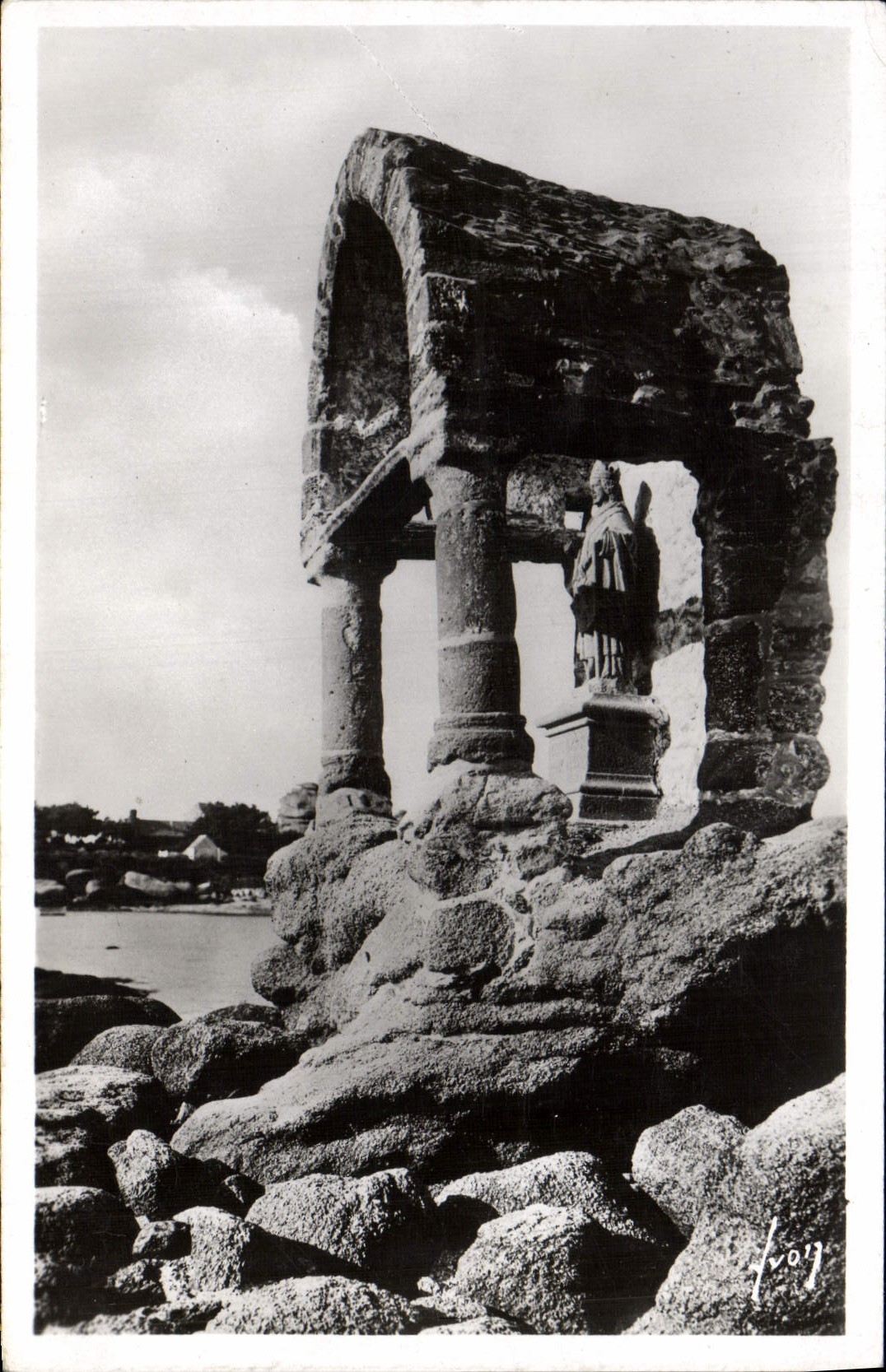 POSTAL Ploumanach oratorio de la VENDIMIA de Guirec Saint