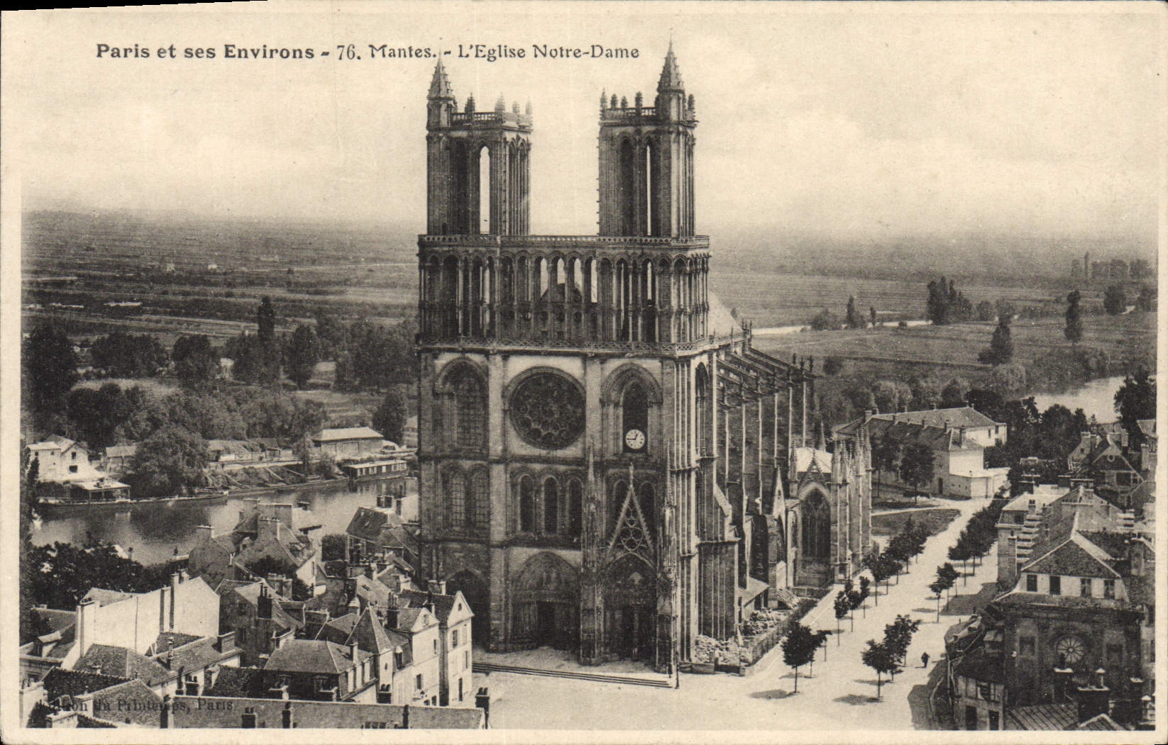 VINTAGE POSTCARD Mantes the Notre Dame Church