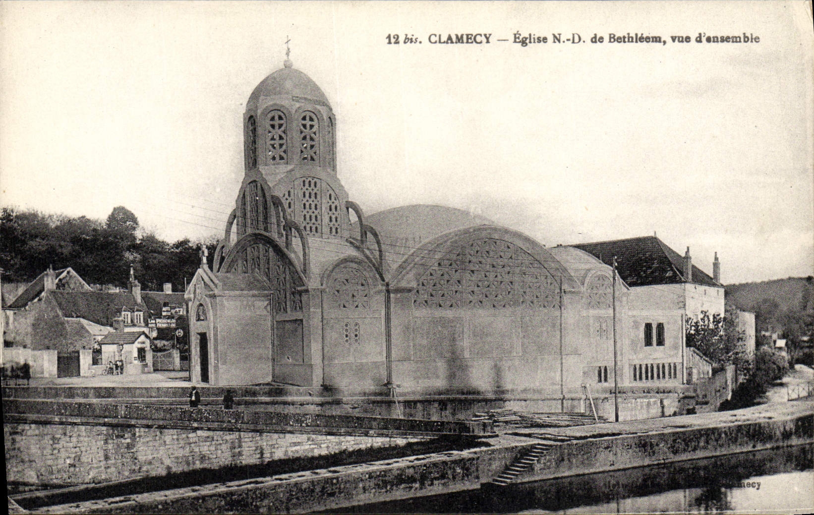 VINTAGE POSTCARD Clamecy Church ND of Bethlehem overall picture
