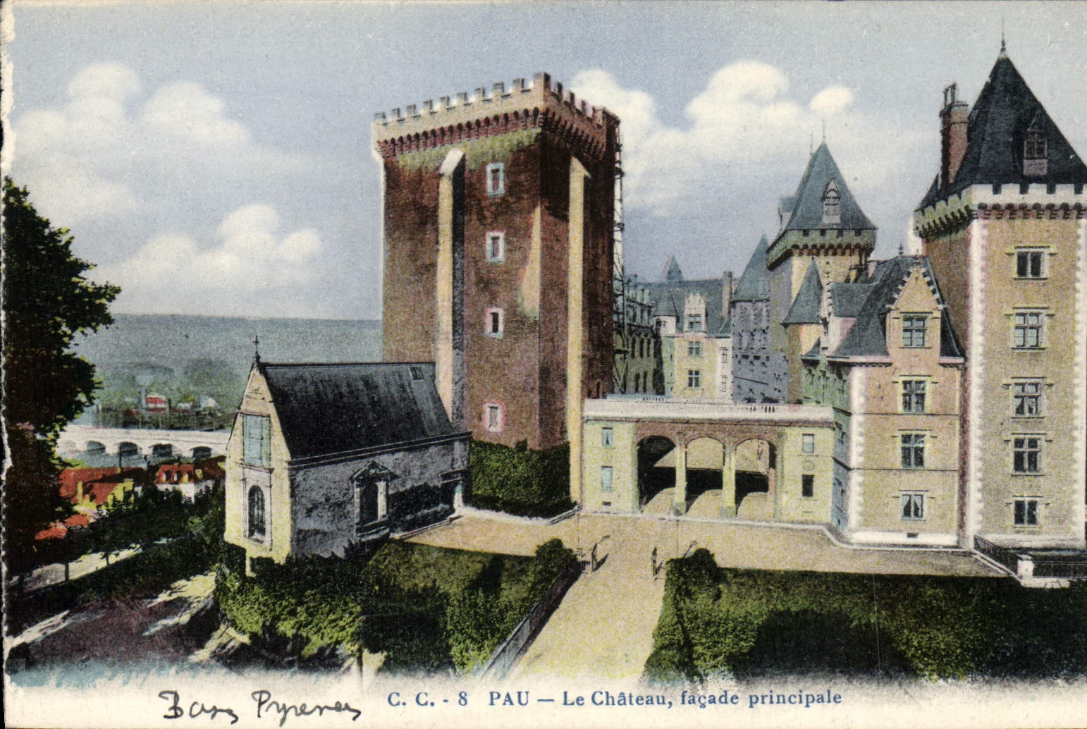 VINTAGE POSTCARD Pau the Castle Principal Frontage
