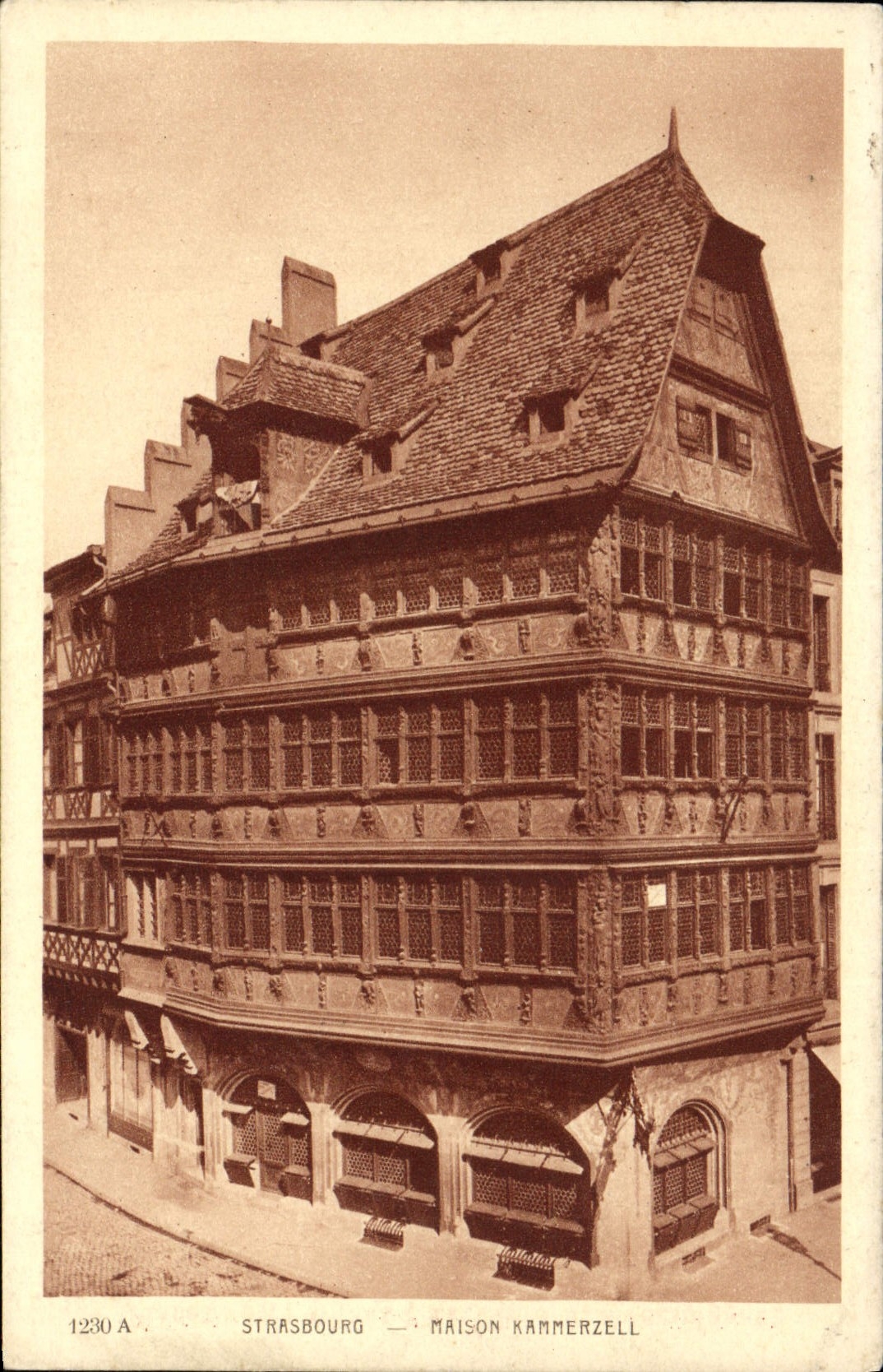 VINTAGE POSTCARD Strasbourg Kammerzell House