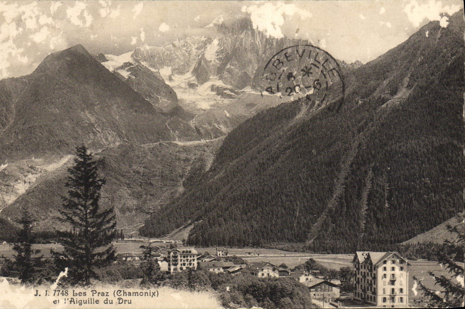 VINTAGE POSTCARD Praz and Aiguille Thickly
