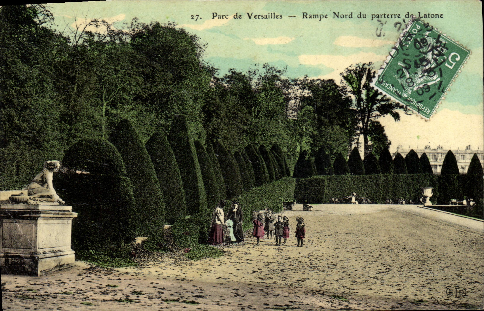 CPA Versailles Rampe Nord du Parterre de Latone Enfants