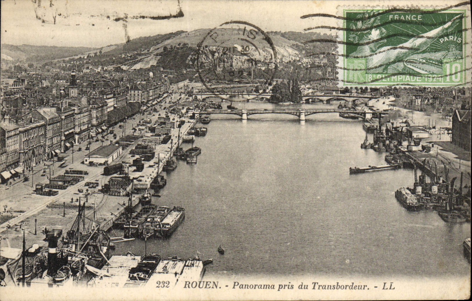 Panorama de Ruán de la POSTAL de la VENDIMIA tomado de los barcos del transportador