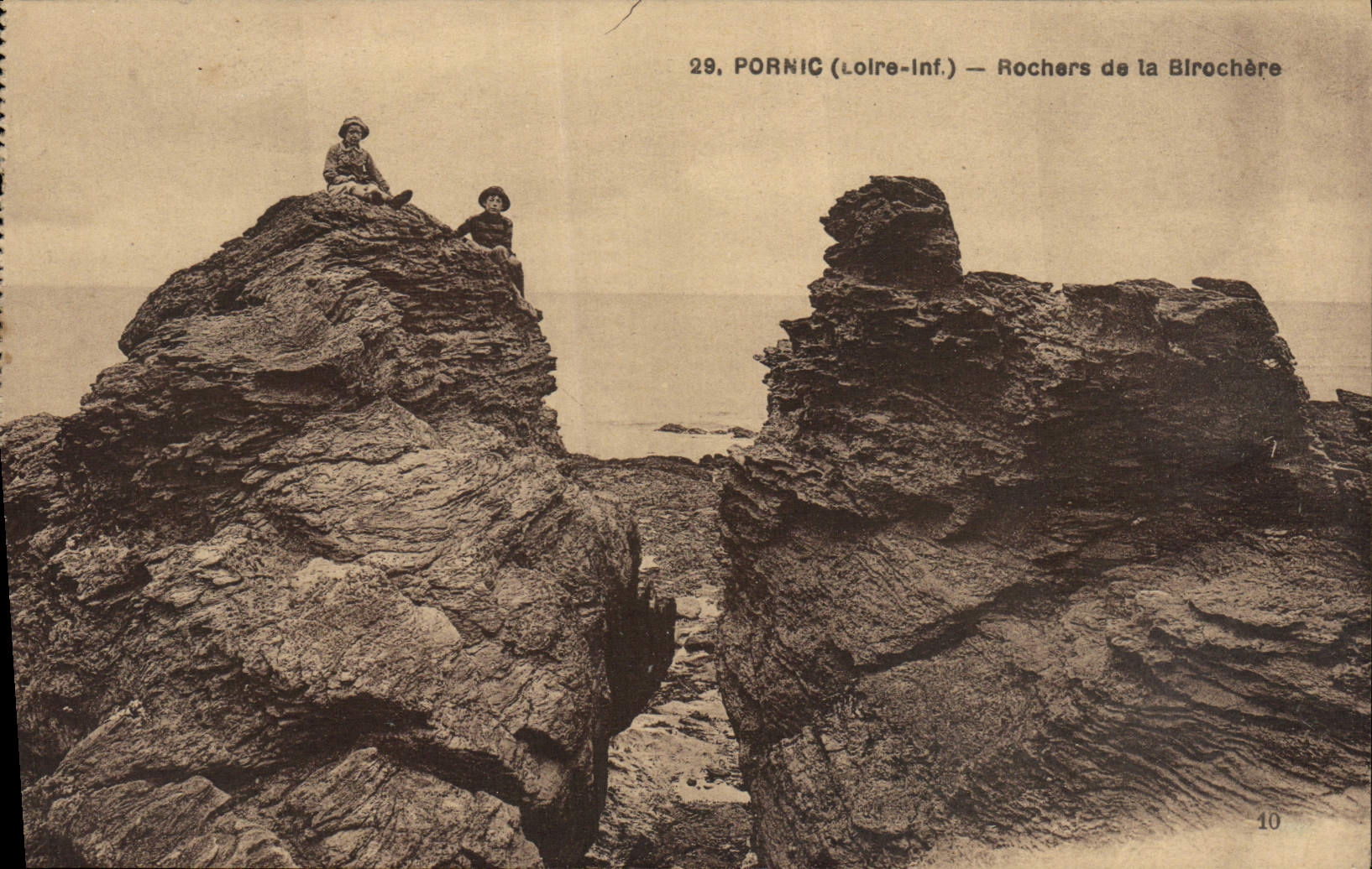 CPA Pornic Rochers de la Birochere