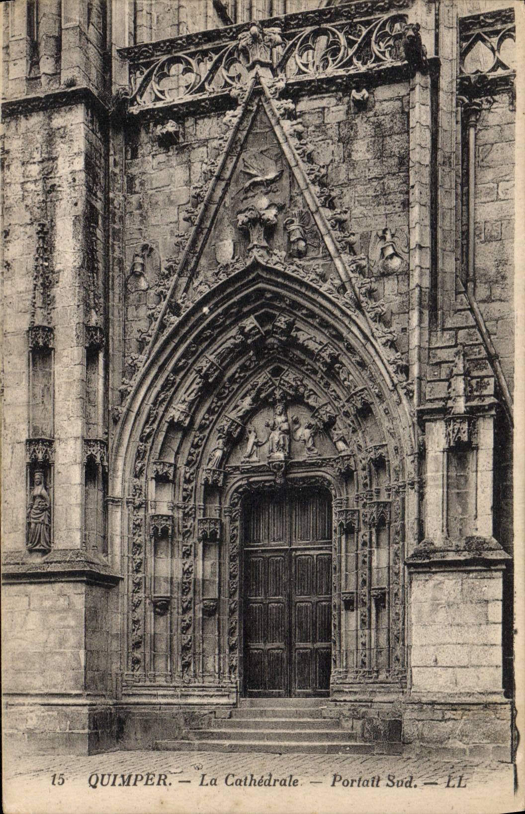 VINTAGE POSTCARD Quimper the Cathedral Southern Gate