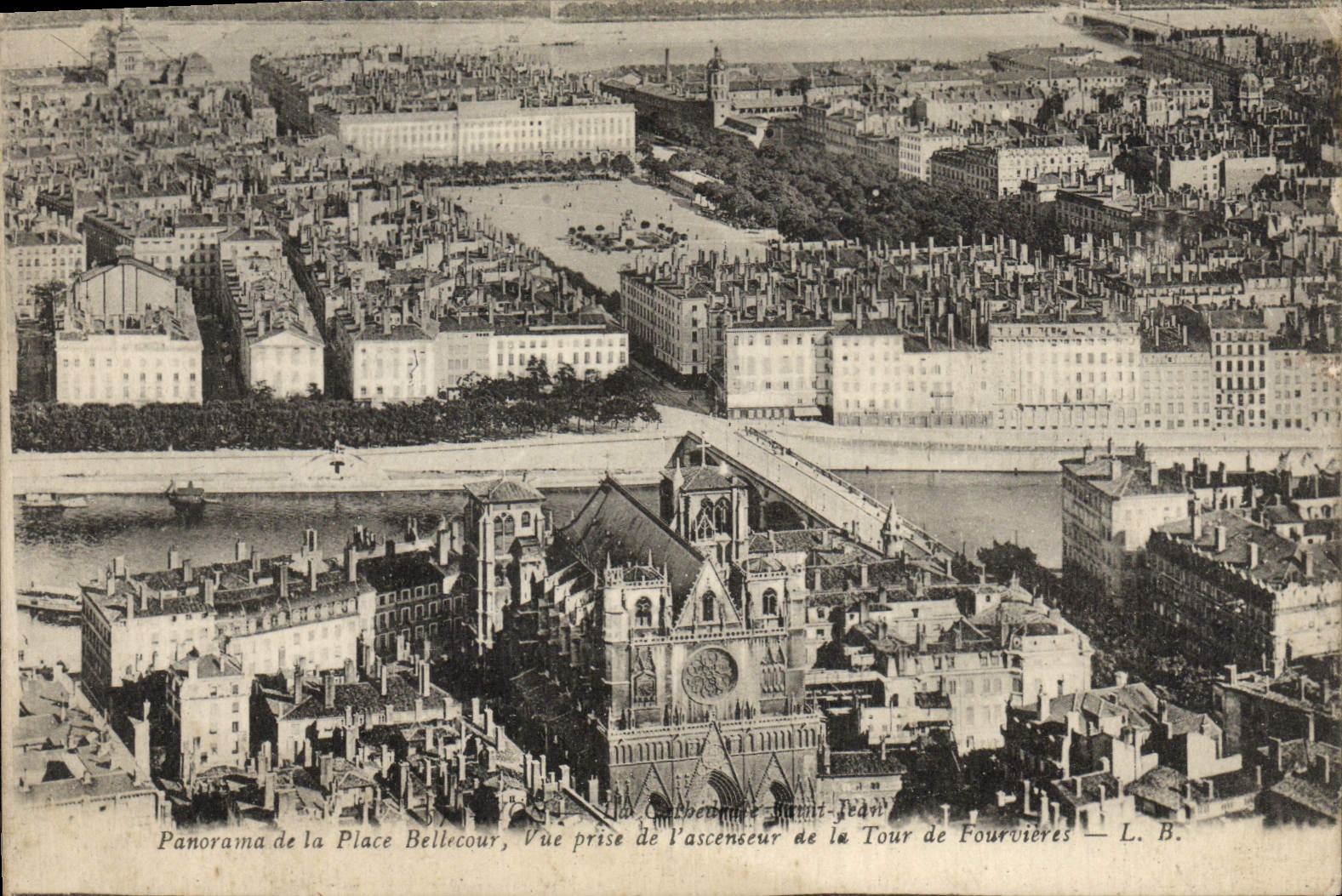 Panorama de Lyon de la POSTAL de la VENDIMIA del lugar de Bellecour vista del elevador de la torre de Fourvieres