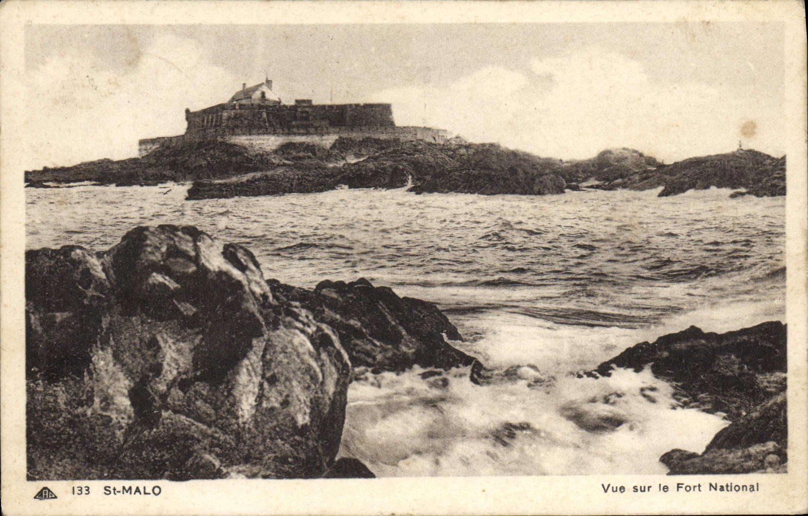 VINTAGE POSTCARD St Malo Seen On the Strong National