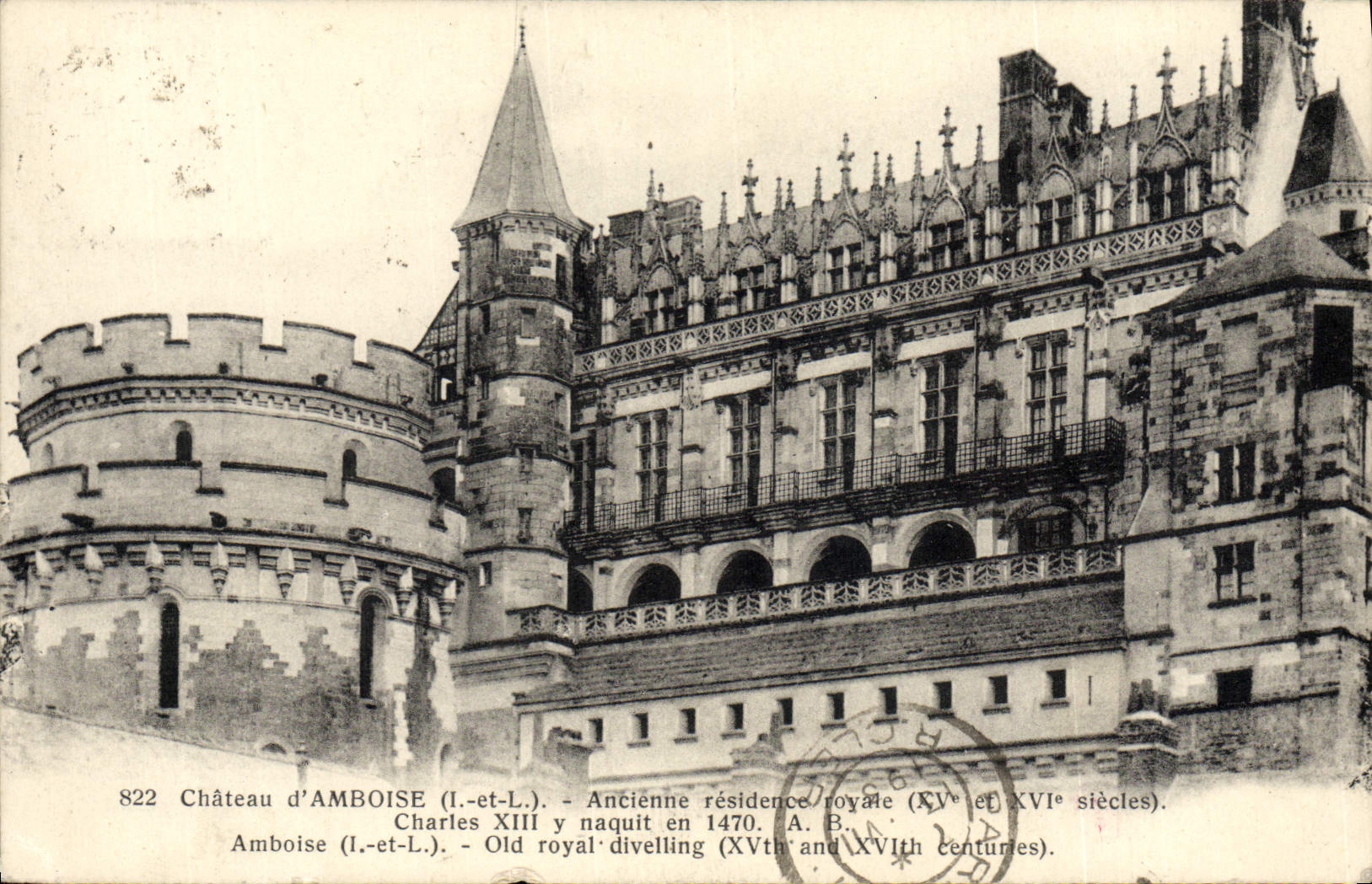 VINTAGE POSTCARD Castle of Amboise Castle
