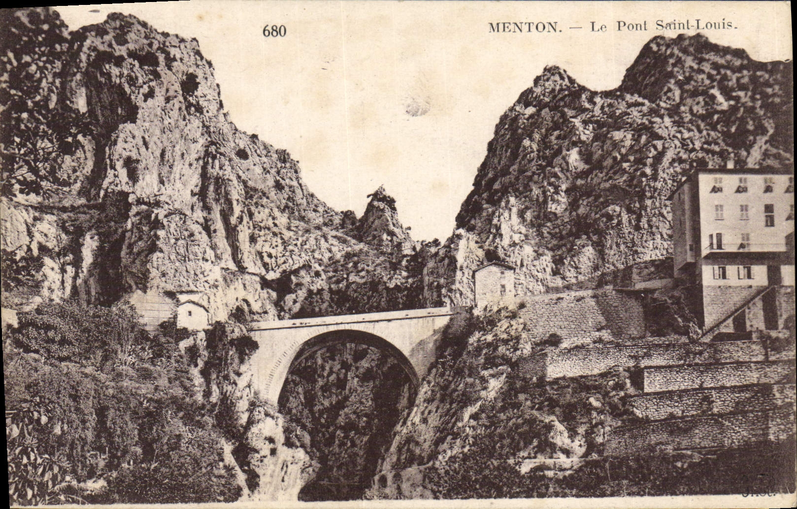 VINTAGE POSTCARD Menton the Bridge Saint Louis