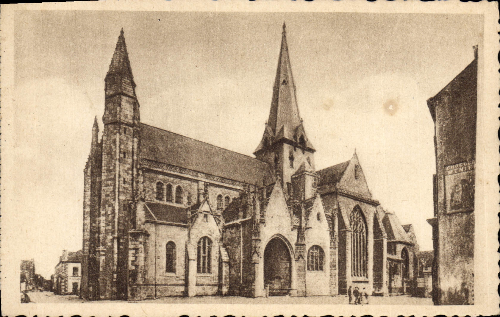 VINTAGE POSTCARD Guerande Collegial the Aubin Saint Dimensions southernmost