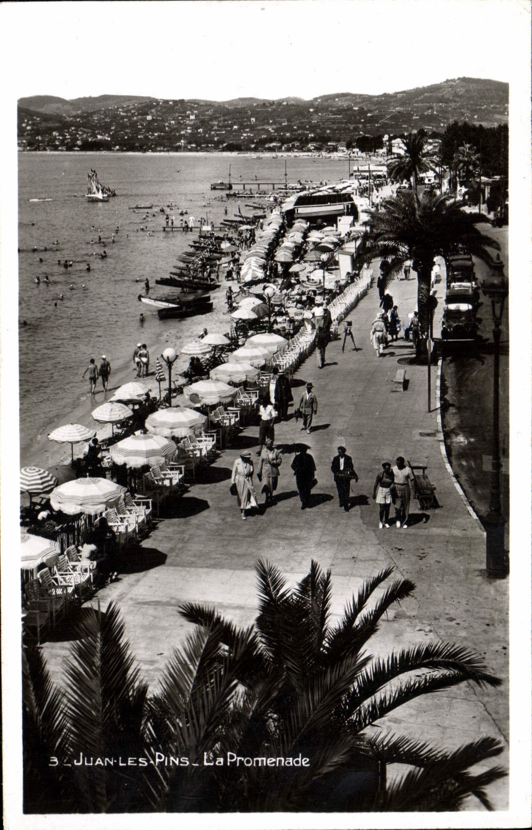 MODERN CARD Juan Pines the Walk