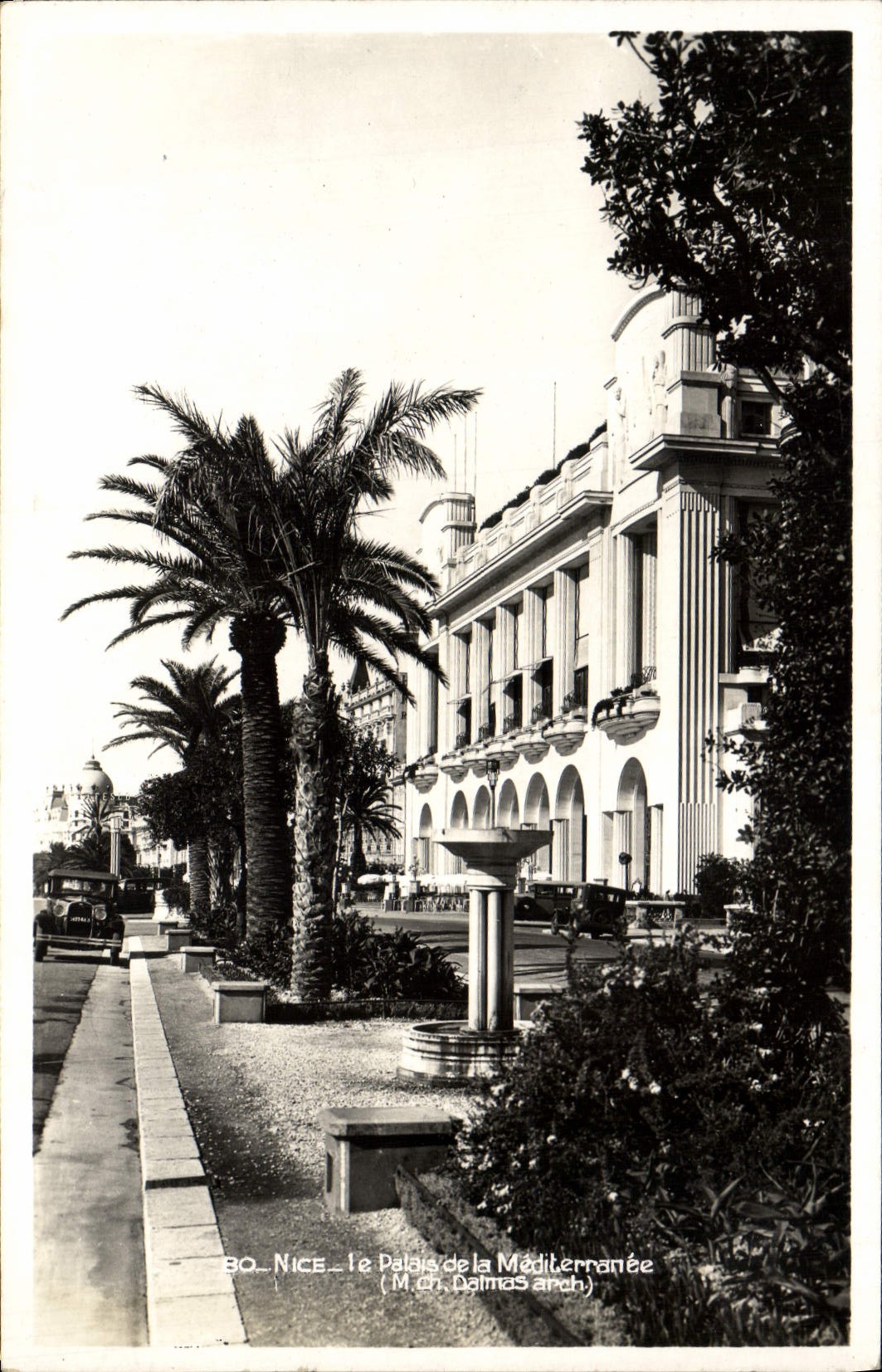 CPA Nice Le Palais De La Mediterranee