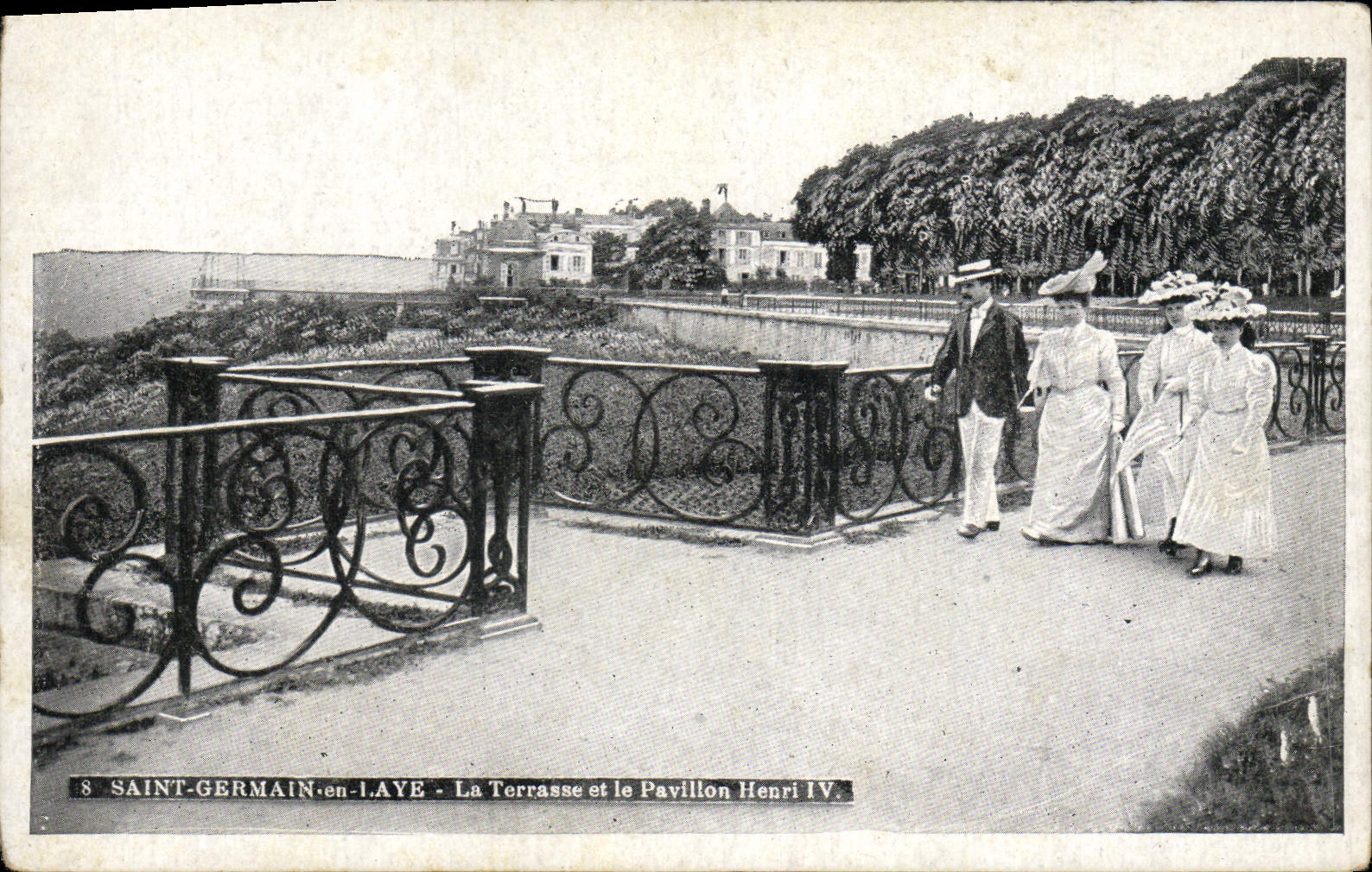 CPA Saint Germain En Laye La Terrasse Et Le Pavillon Henri IV