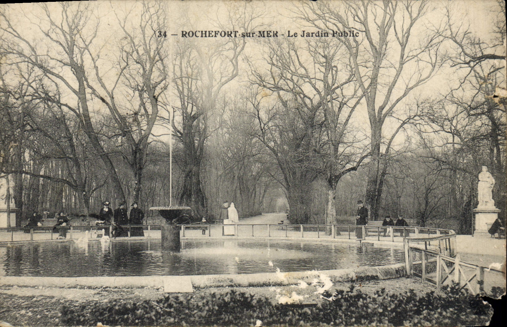 CPA Rochefort Sur Mer Le Jardin Public