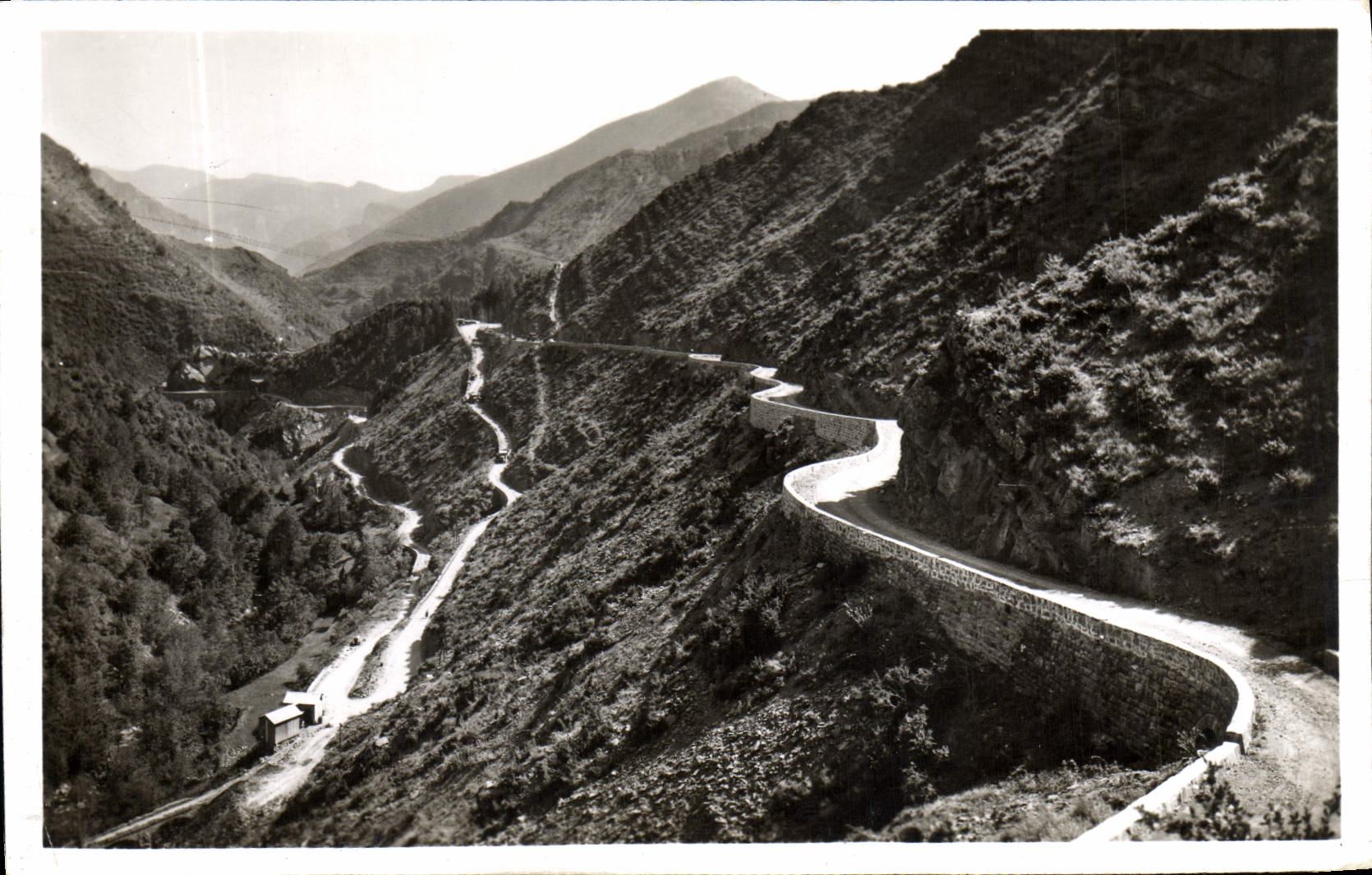 CPM Moulinet Les Lacets De La Route De Turini a Moulinet