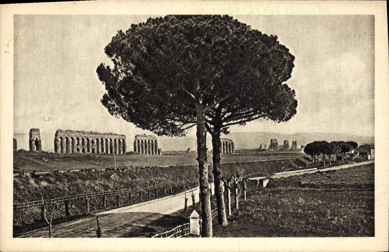 Sulla de Roma Acquedotto di Claudio de la POSTAL de la VENDIMIA vía Appia Nuova