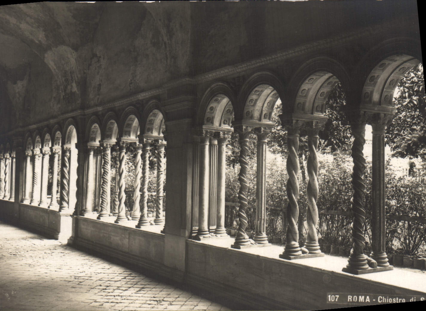 POSTAL Roma Chiostro di S Pablo de la VENDIMIA