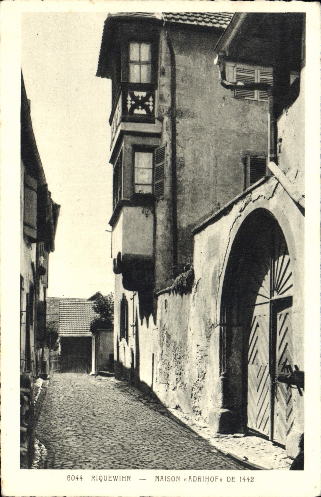 VINTAGE POSTCARD Riquewihr Adrihof House of 1442
