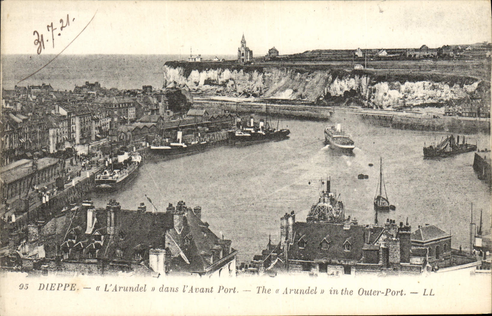 POSTAL Dieppe Arundel de la VENDIMIA adentro antes de los barcos portuarios