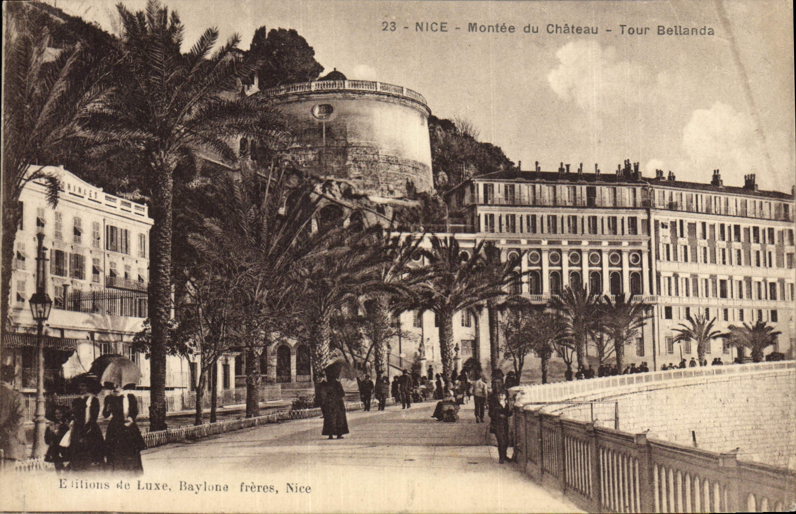La POSTAL de la VENDIMIA montó Niza de la vuelta de Bellanda del castillo