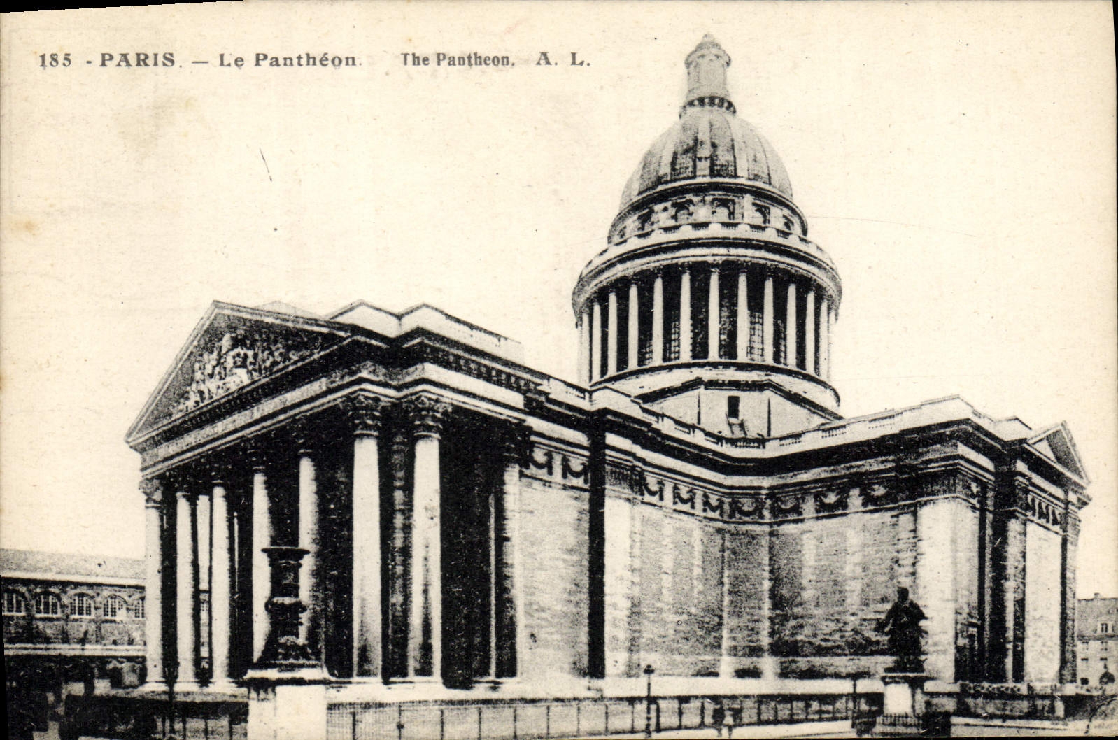 CPA Paris Le Pantheon 