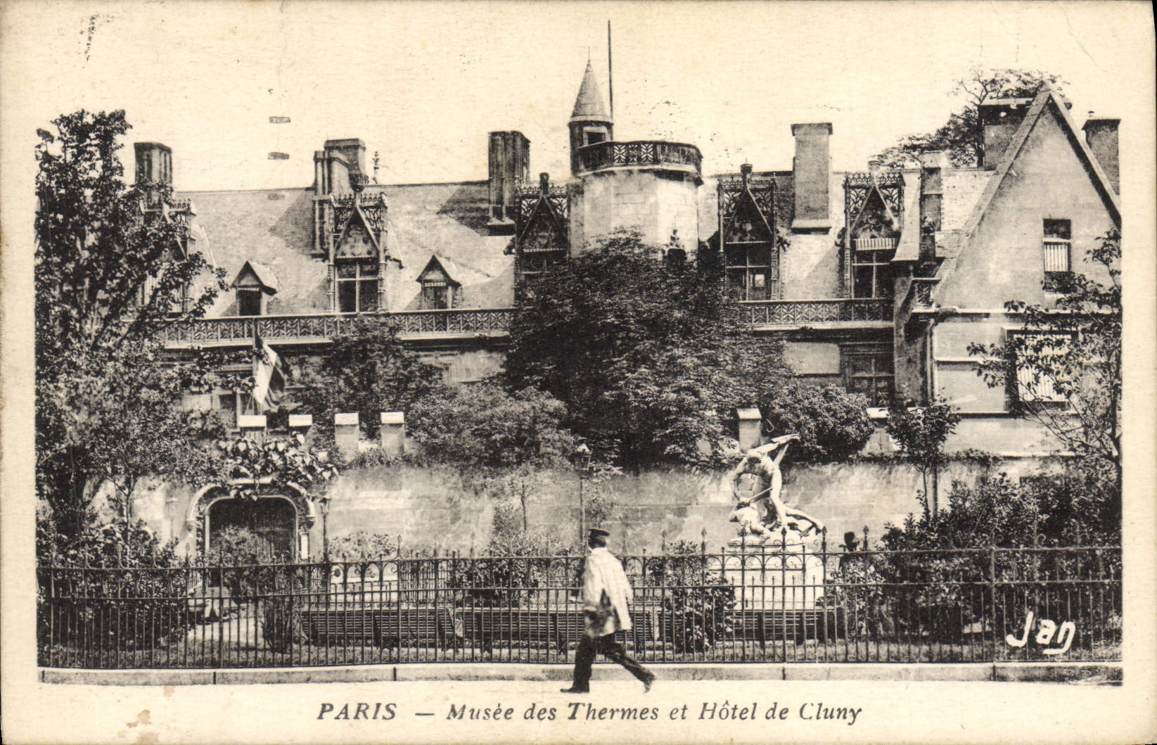 CPA Paris Musee des Thermes et Hotel de Cluny