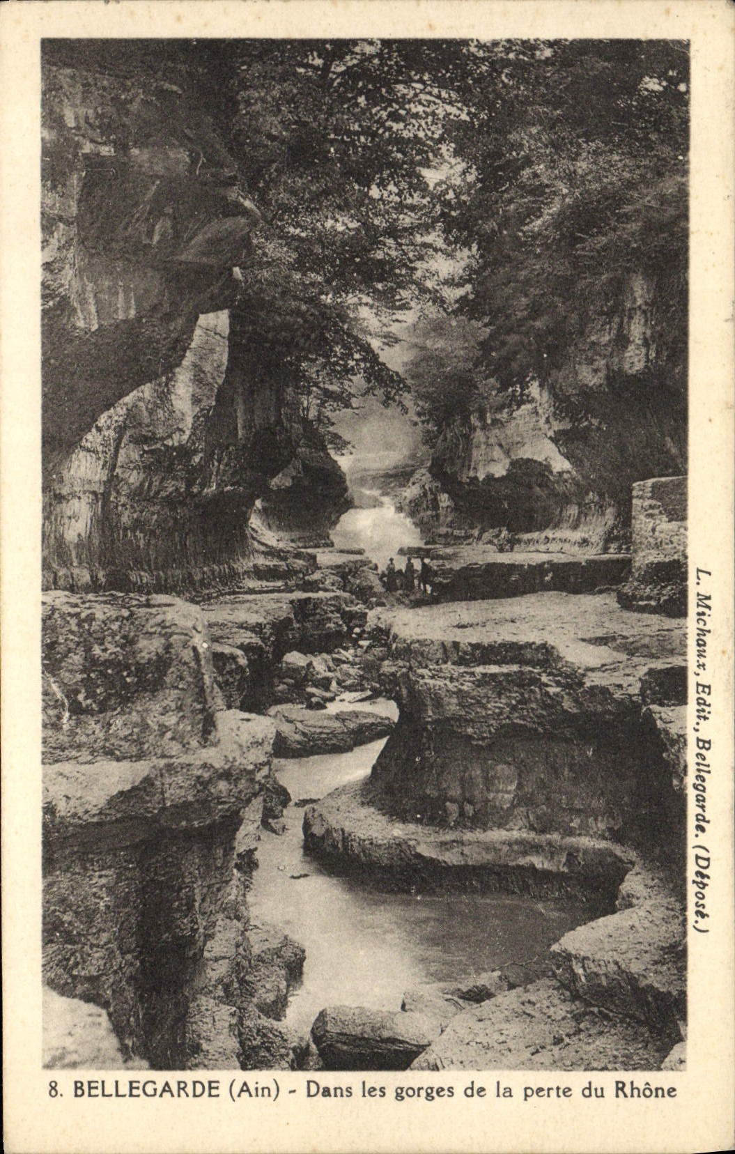 CPA Bellegarde Dans les gorges de la perte du Rhone 