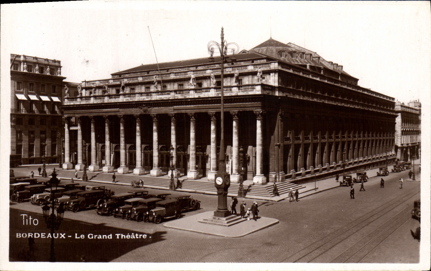 CPA Bordeaux Le Grand Theatre 