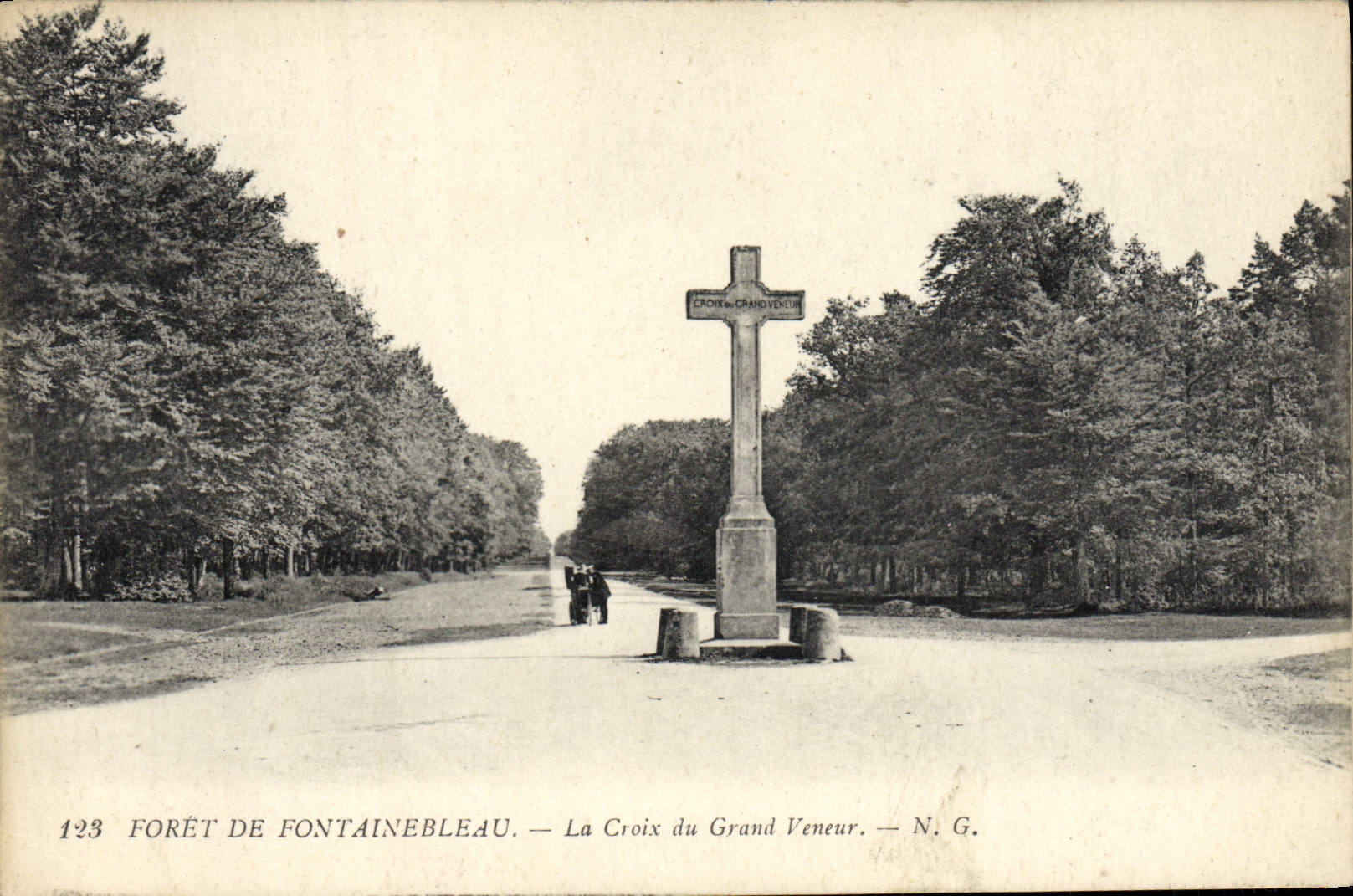 CPA Foret de Fontainebleau La Croix du Grand Veneur 