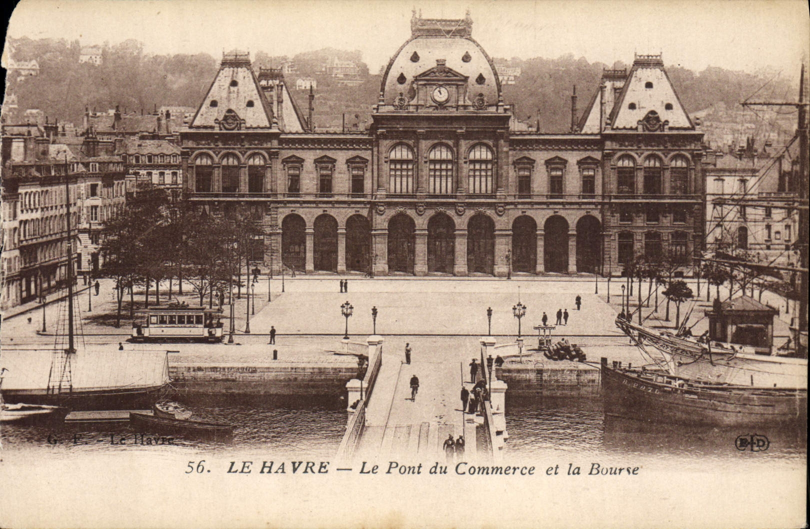 CPA Le Havre Le Pont du Commerce et la Bourse Bateau Tramway