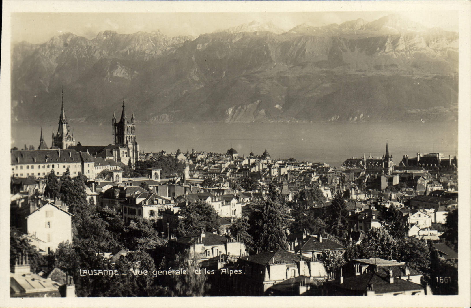 CPM Lausanne Vue Generale et les Alpes