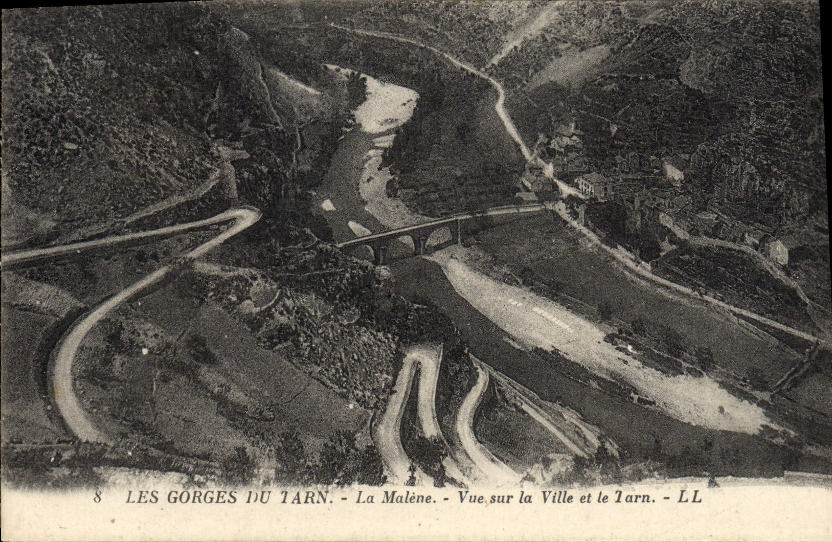 CPA Les Gorges Du Tarn La Malene Vue sur la Ville et le Tarn