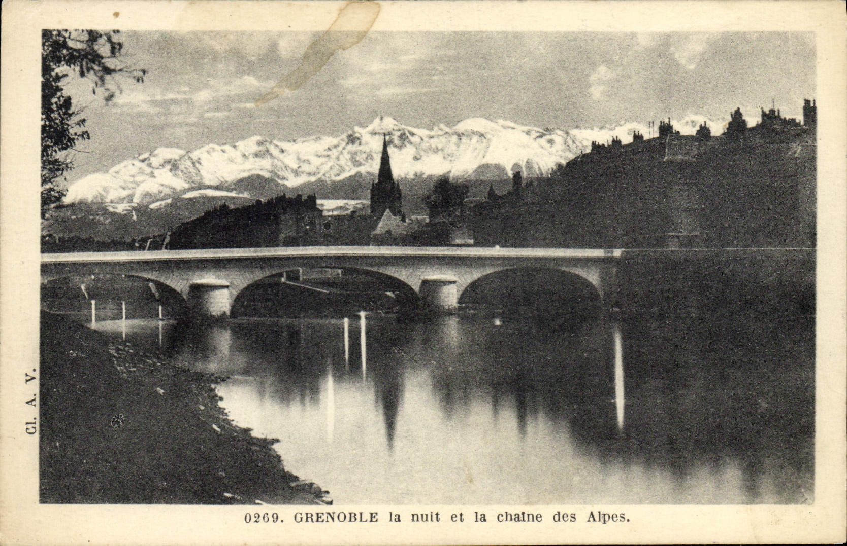 CPA Grenoble la nuit et la Chaine des Alpes