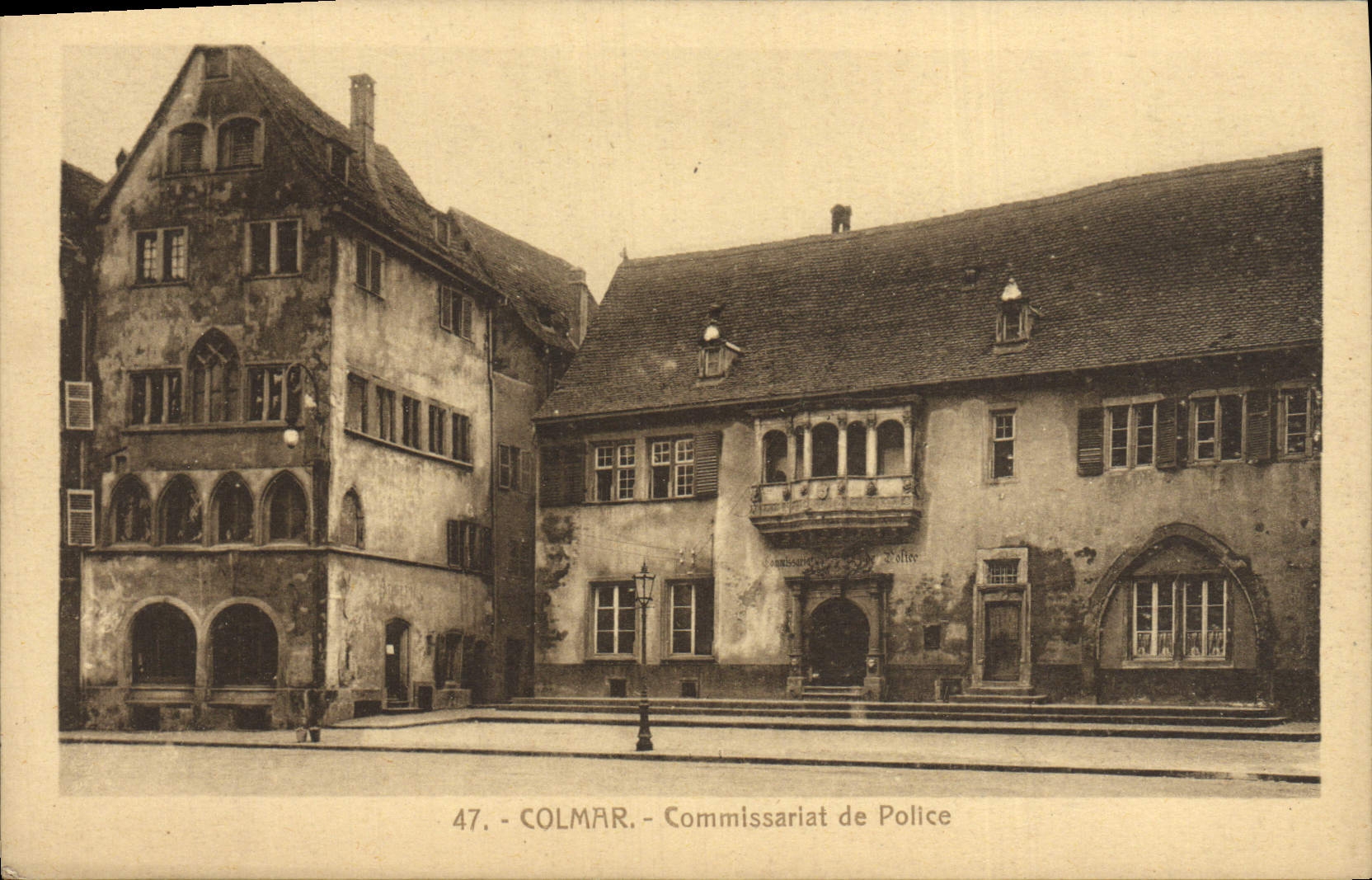 VINTAGE POSTCARD Colmar Commissarlat de Police