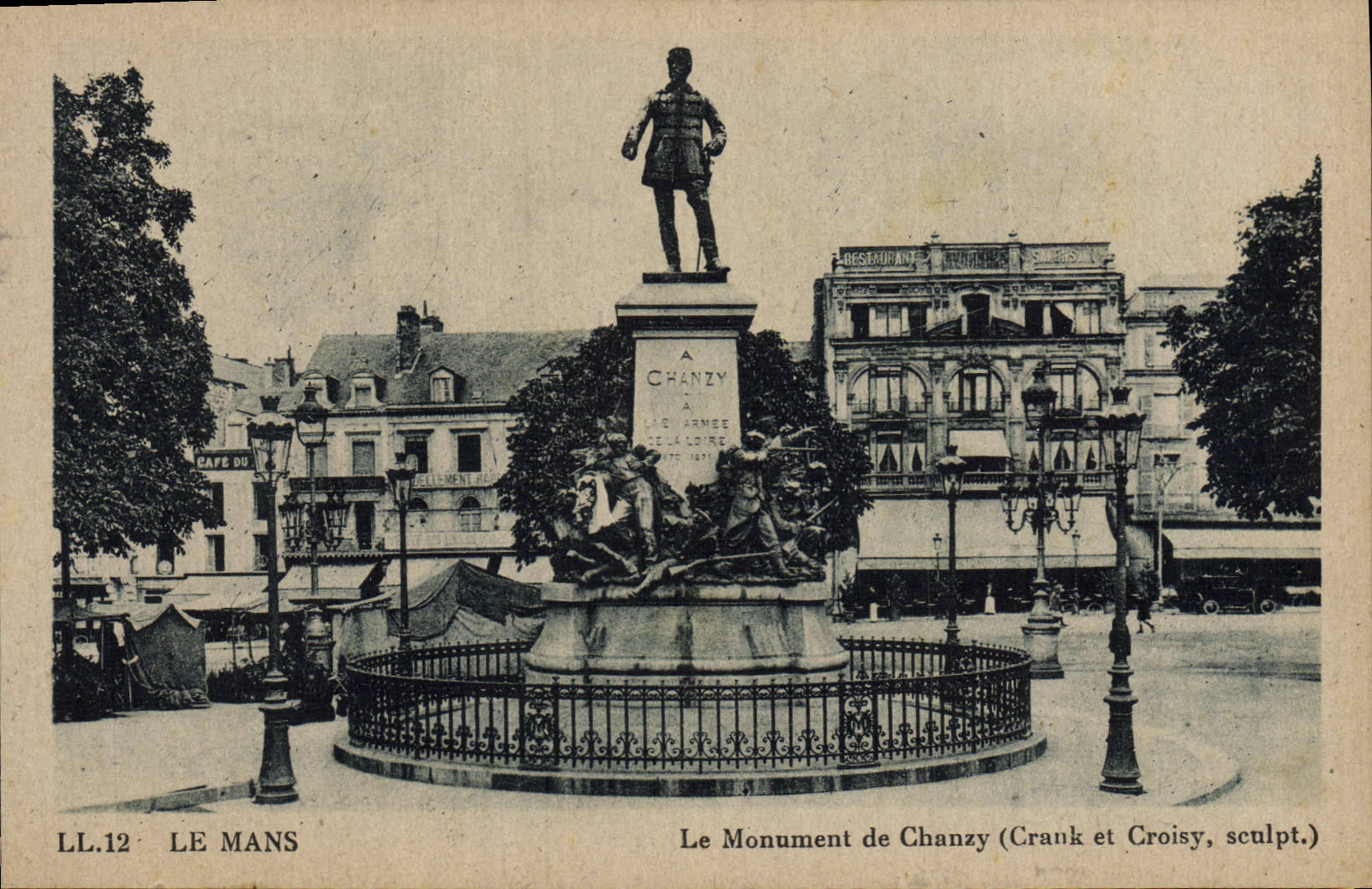 VINTAGE POSTCARD Mans the Monument of Chanzy Militaria