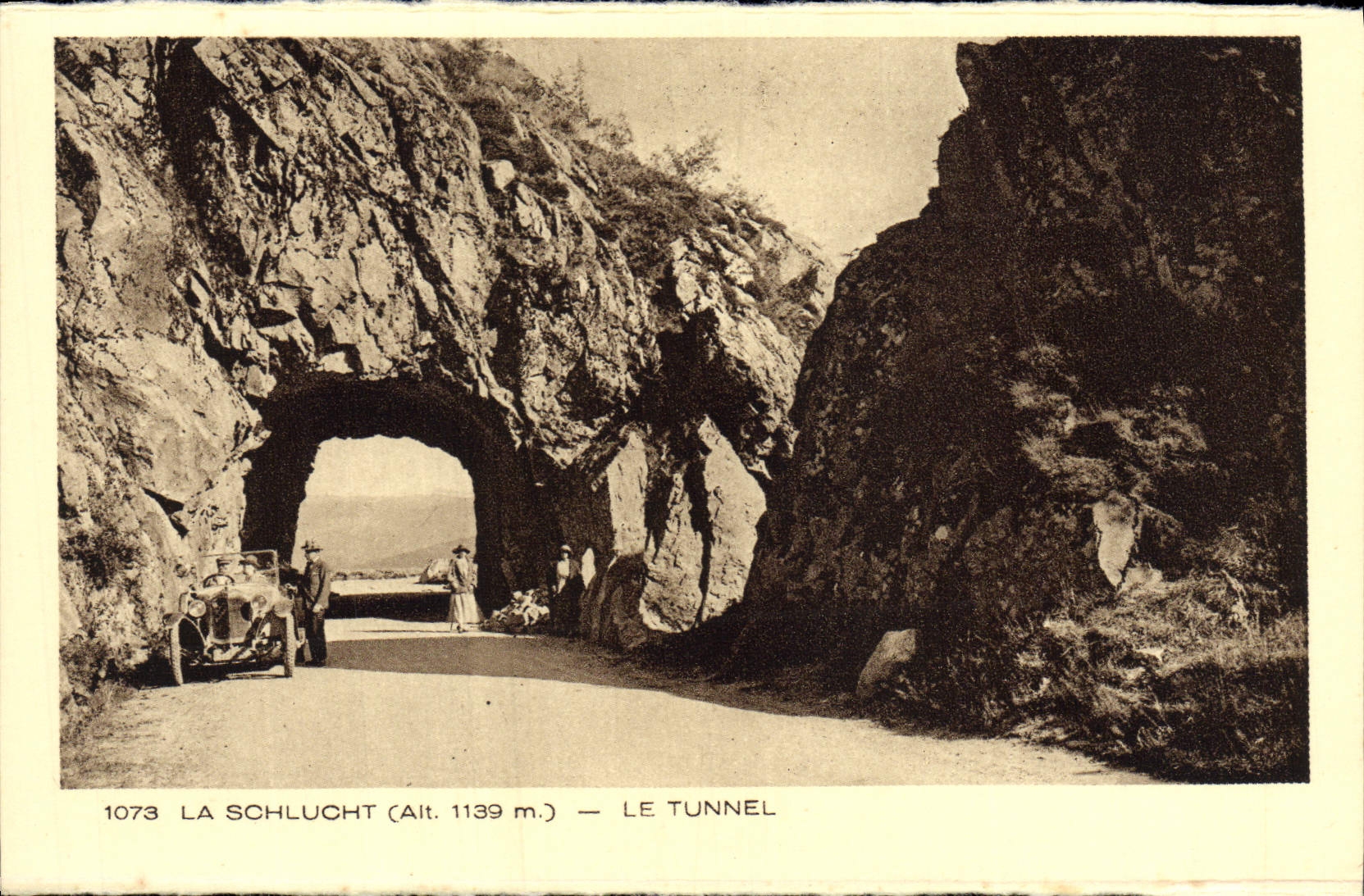 VINTAGE POSTCARD Schlucht the Tunnel