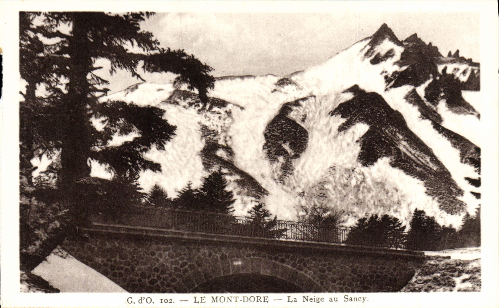 CPA Le Mont Dore La neige au Sancy