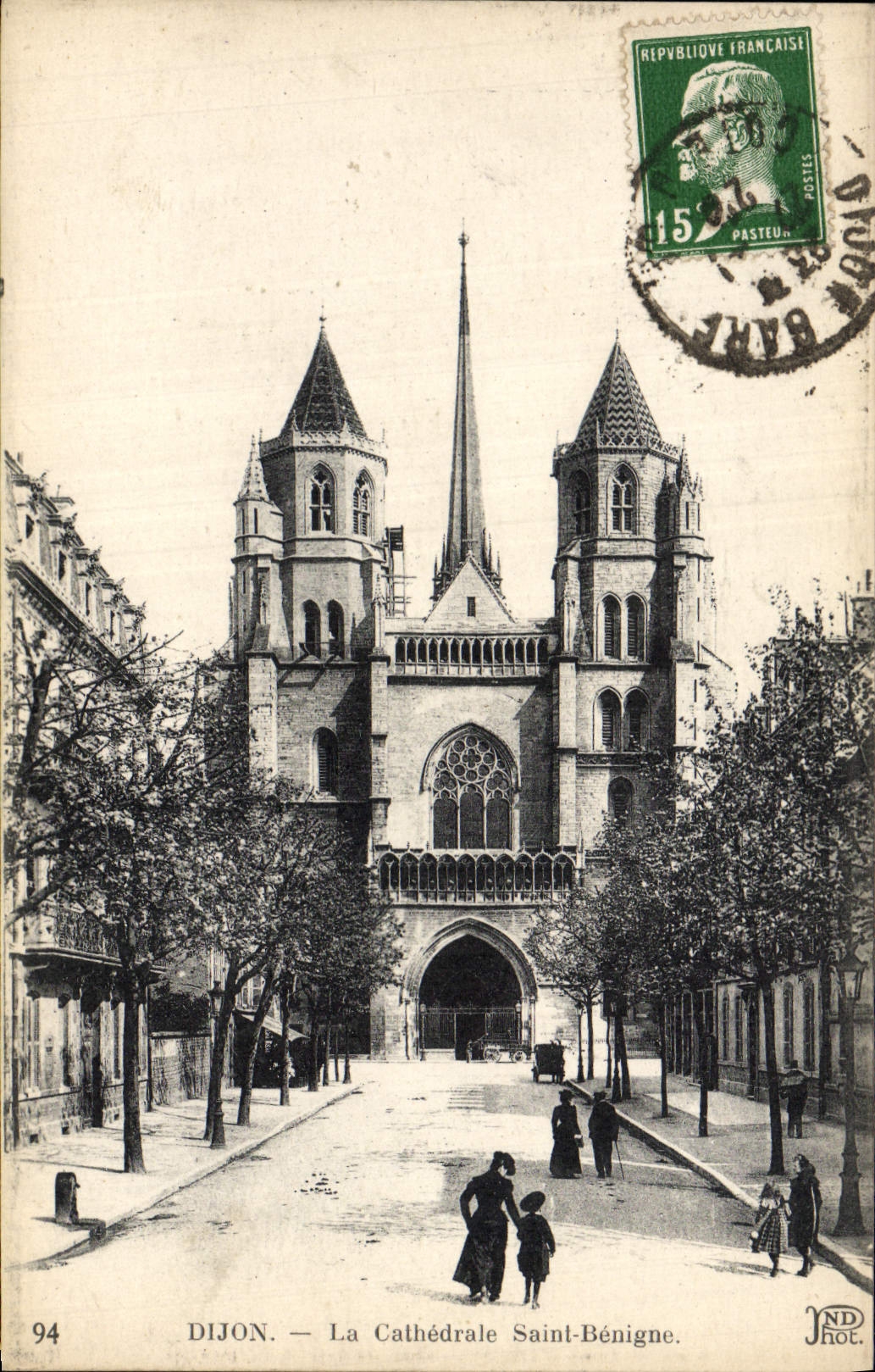 CPA Dijon La Cathedrale Saint Benigne