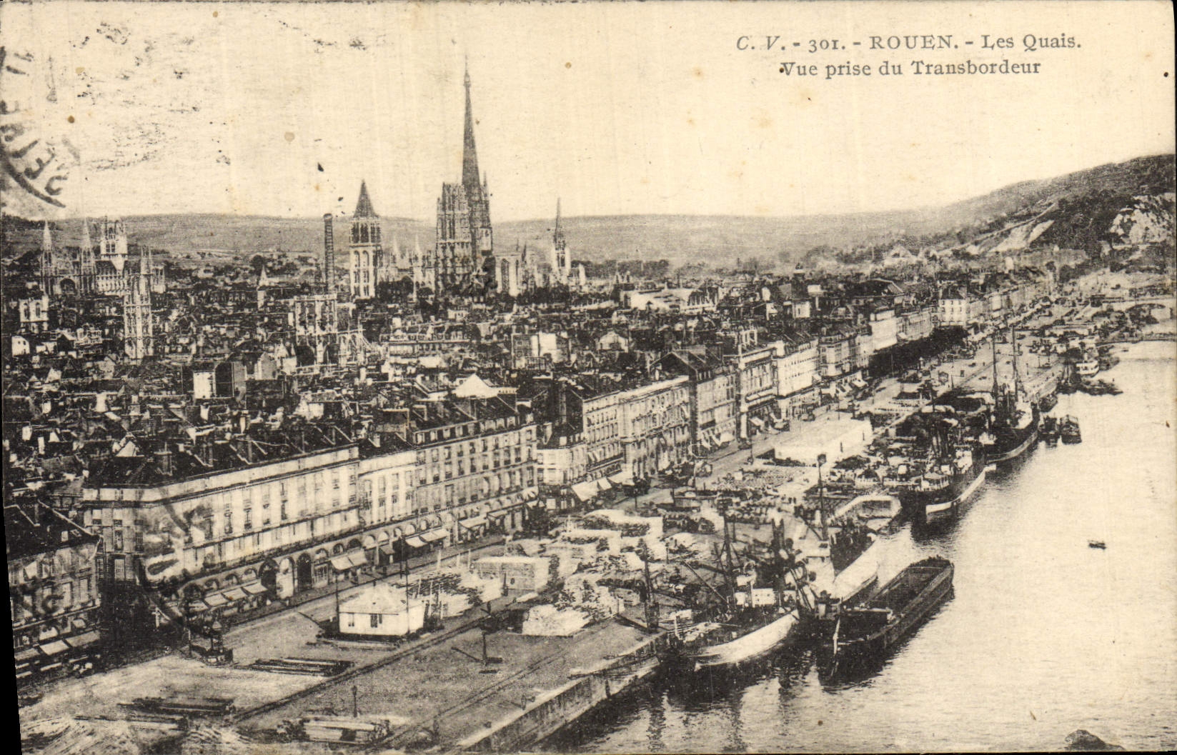 CPA Rouen Les Quais Vue Prise du Transbordeur Bateaux