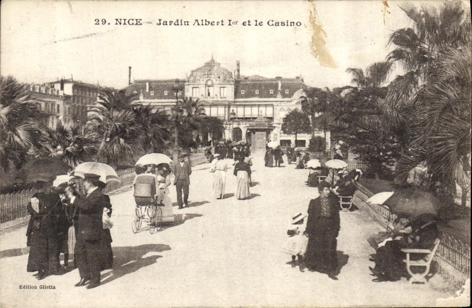 VINTAGE POSTCARD Nice Garden Albert 1st and the Casino