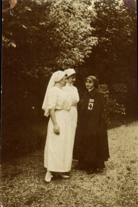 Photo Nurse Red Cross