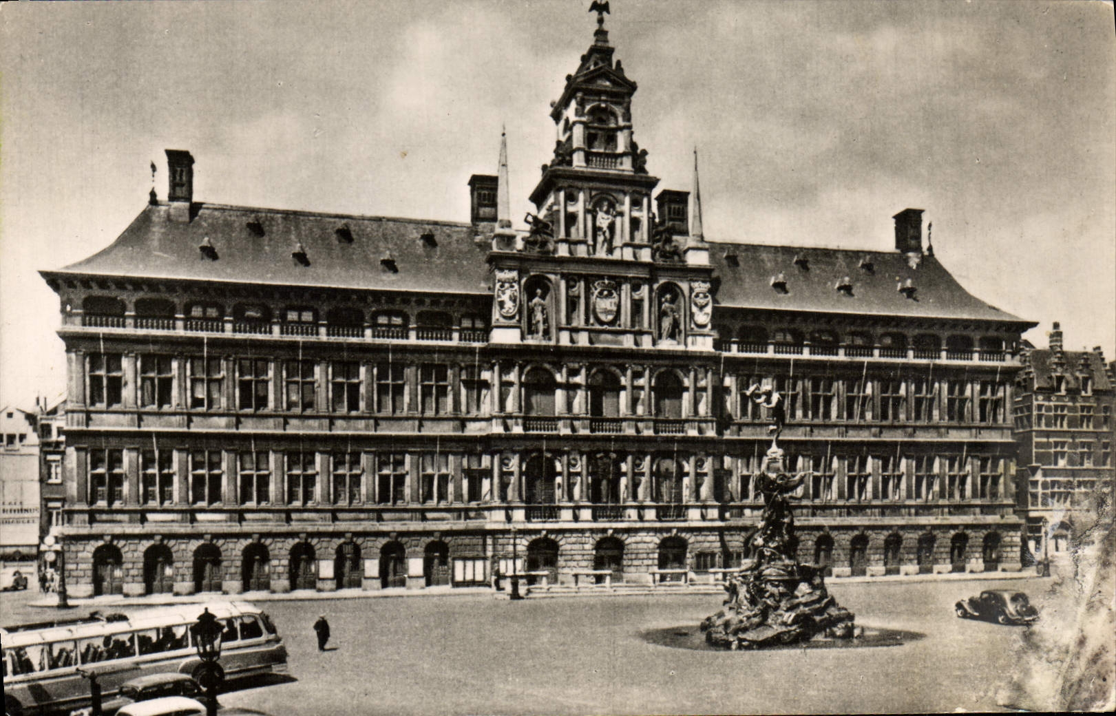 POSTAL MODERNA ayuntamiento de Amberes